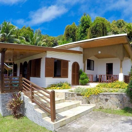 Le Grand Bleu Villas Baie Sainte Anne Екстериор снимка