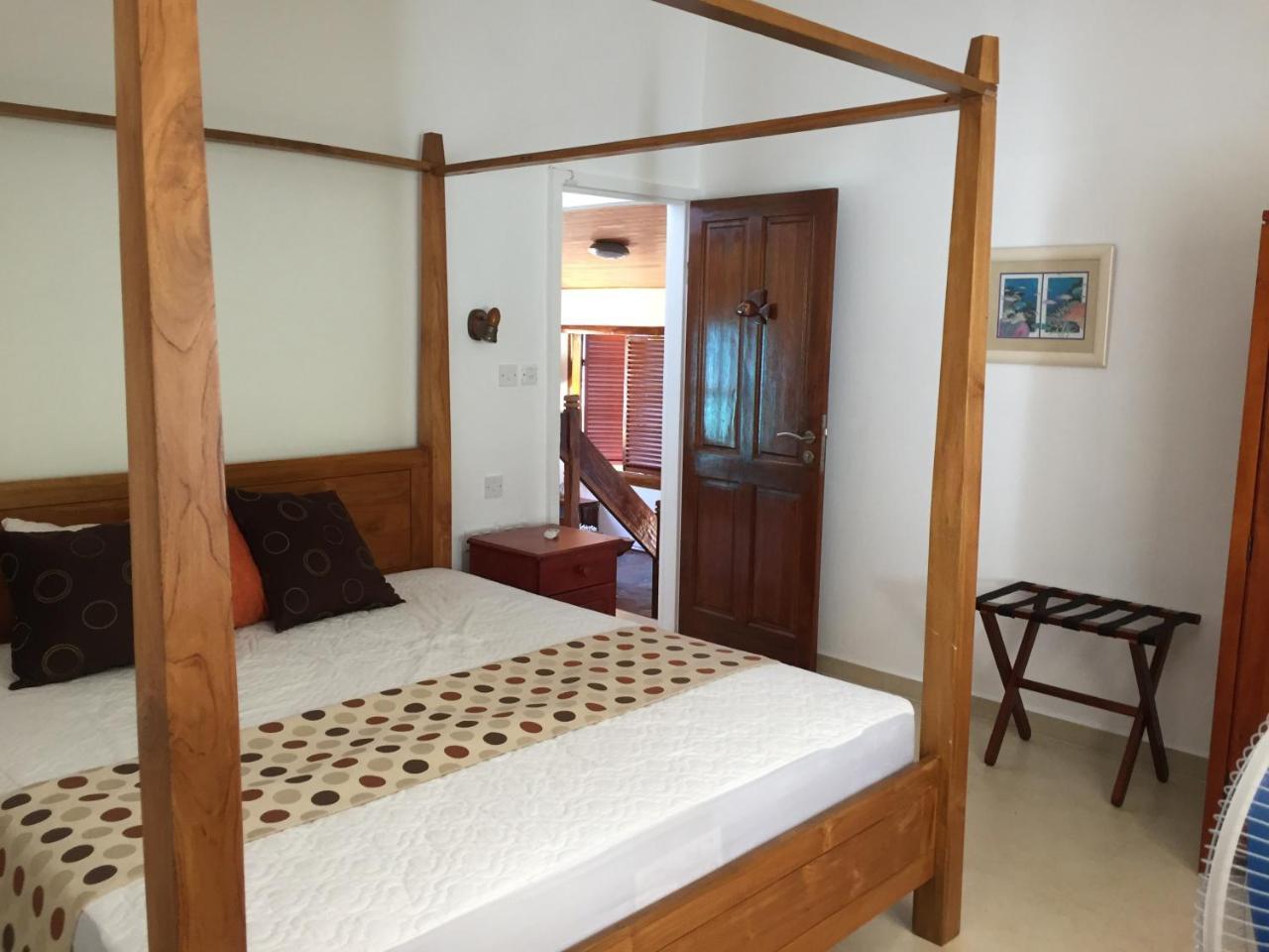 Le Grand Bleu Villas Baie Sainte Anne Екстериор снимка