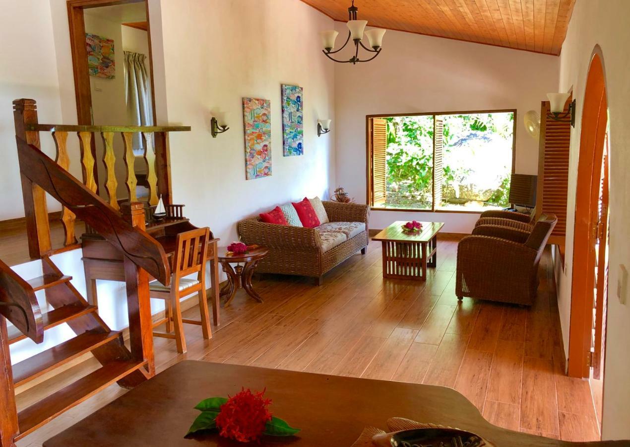 Le Grand Bleu Villas Baie Sainte Anne Екстериор снимка