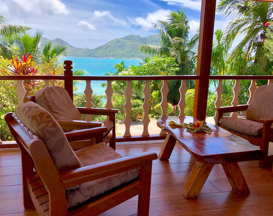 Le Grand Bleu Villas Baie Sainte Anne Екстериор снимка